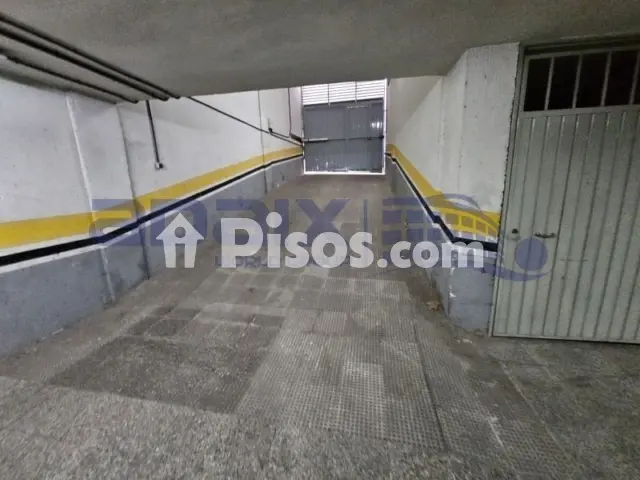 Garaje en venta en Calle Ancha, cerca de Calle del Muelle
