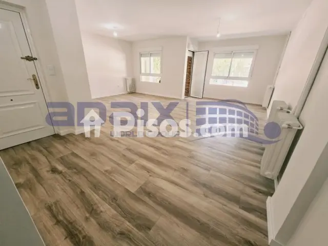 Piso en venta en Paseo de San Gregorio, cerca de Calle del Pozo