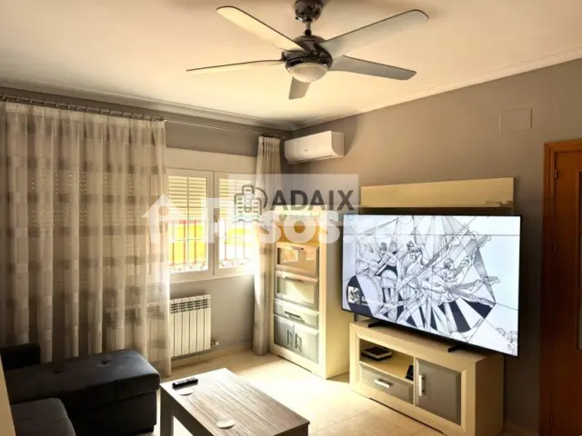Casa adosada en venta en Tomelloso