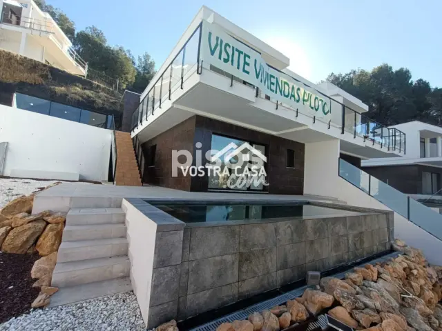Chalet pareado en venta en Chiva, Chiva de 361.000 €