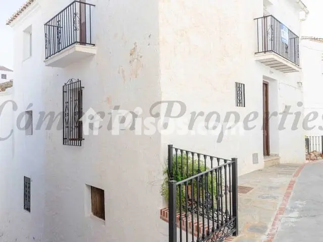Casa en venta en Sedella, Sedella de 73.000 €