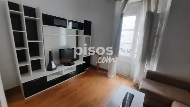Piso en alquiler en Centro, Centro (Distrito Núcleo Urbano. Elx - Elche) de 650 €<span>/mes</span>