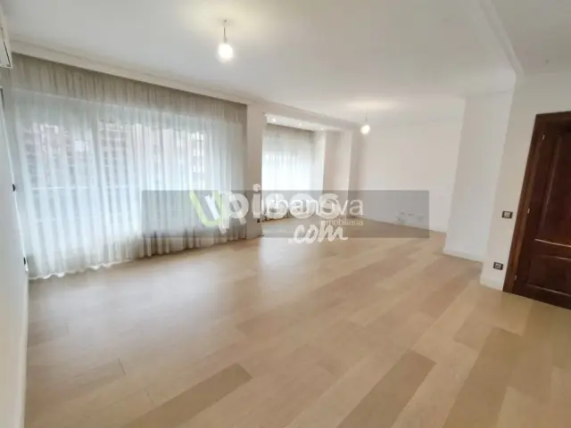 Piso en alquiler en Centro, Centro (Logroño) de 1.300 €<span>/mes</span>