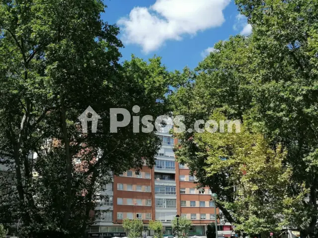 Piso en venta en Plaza Circular, Circular-Vadillos (Valladolid Capital) de 199.000 €