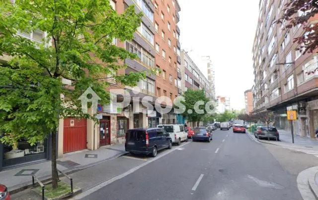 Piso en venta en Calle de Cervantes, Circular-Vadillos (Valladolid Capital) de 235.000 €