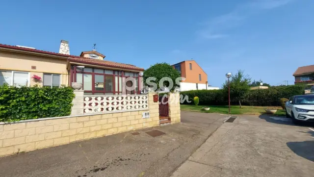 Chalet en venta en Valdefresno, Puente Villarente (Villasabariego) de 140.000 €