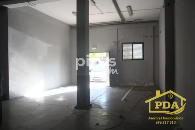 Local comercial en venta en Avenida de Andalucía, 44, cerca de Calle Antonio Cano Bejarano, Palma del Río de 170.000 €