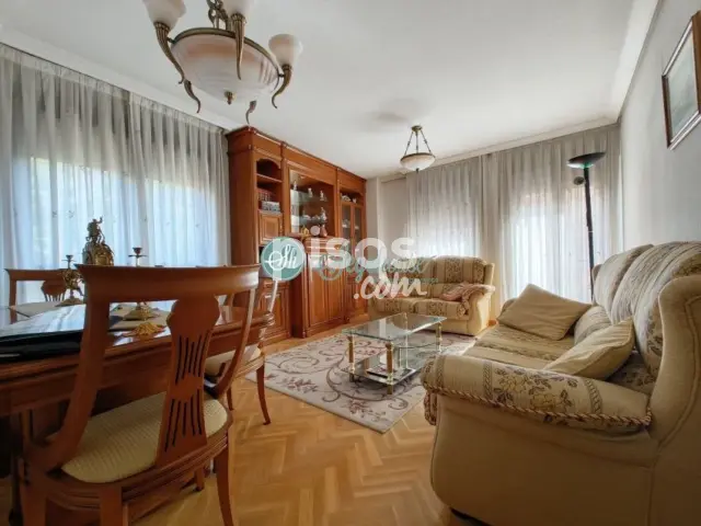 Piso en alquiler en Centro - Universidad, Centro (Segovia Capital) de 950 €<span>/mes</span>