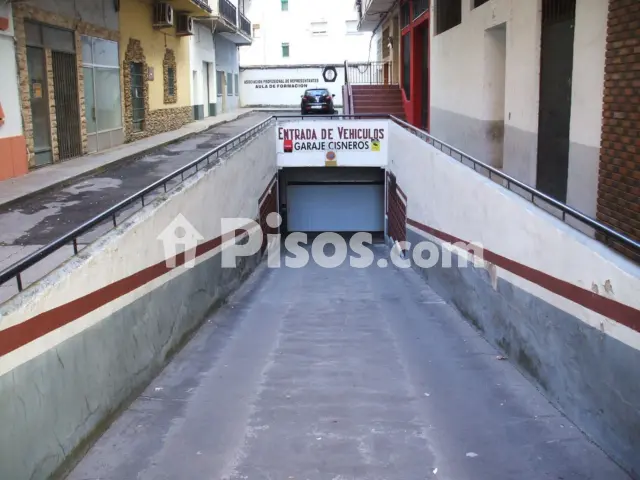 Garaje en venta en Avenida de La Mancha