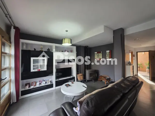 casa-adosada-en-venta-en-zabalgana-en-ali-gobeo-por-539-000