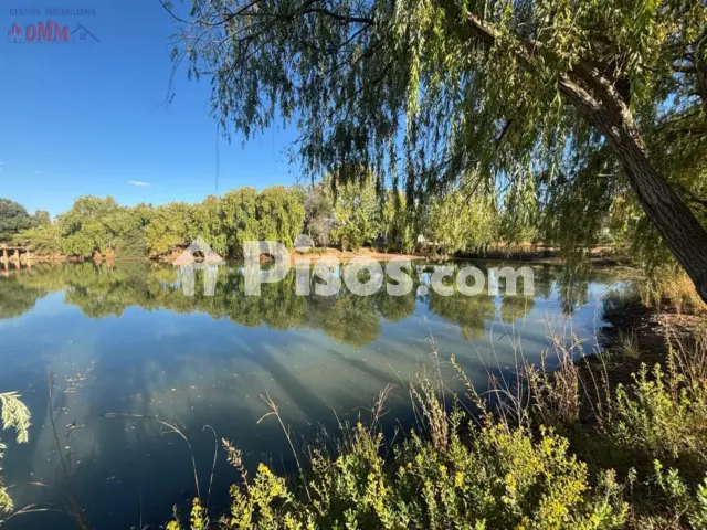 Chalet en venta en Malagon