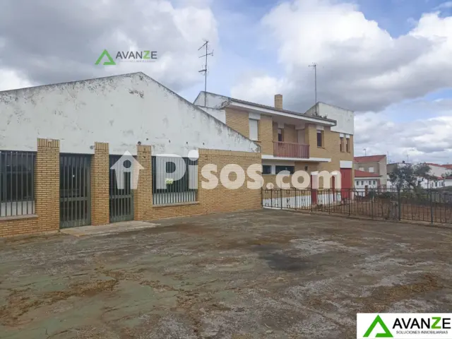Casa en venta en Calle Zurbarán, 2, cerca de Calle Eugenio Moreno, Valverde de Mérida de 193.000 €