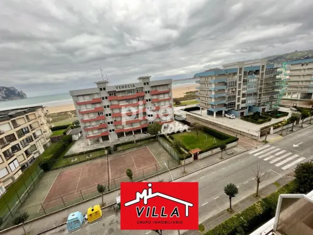Piso en alquiler en Playa, Zona Playa (Laredo) de 3.300 €<span>/mes</span>