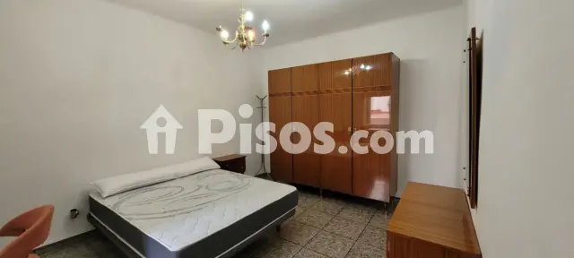 Habitación en alquiler en Calle del Arquitecto Vandelvira, cerca de Calle del Marqués de Villores, Fátima-Franciscanos (Albacete Capital) de 250 €<span>/mes</span>