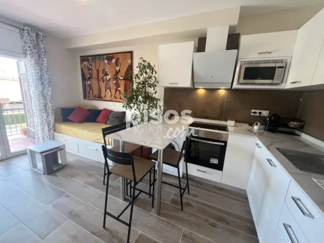 Apartamento en alquiler en 3ª Línea de Mar, Centre-Platja Gran (Castell d'Aro, Platja d'Aro i s'Agaró) de 1.100 €<span>/mes</span>