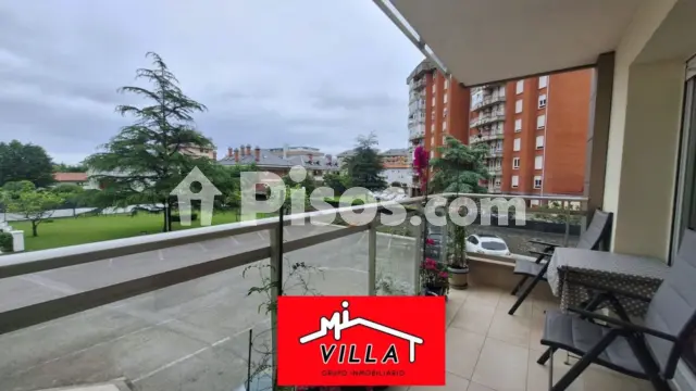 Piso en alquiler en Carlos V, Carlos V (Laredo) de 2.500 €<span>/mes</span>