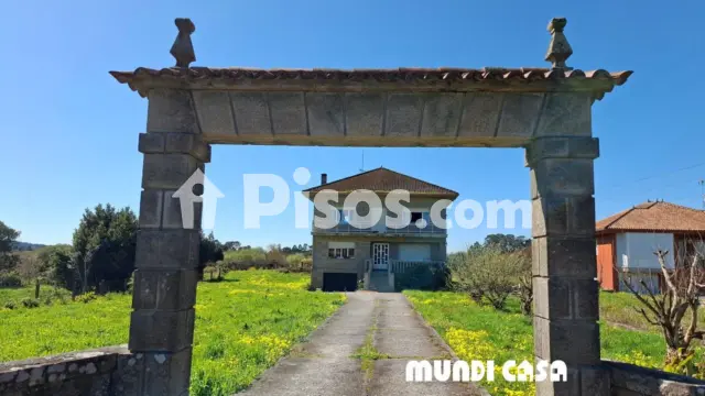Casa en venta en Calle Mirans-Asados, A Atalaia (Asados). Municipio de Rianxo de 350.000 €