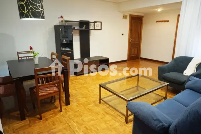 Piso en alquiler en Avda. La Paz, Universidad-Los Lirios (Logroño) de 1.125 €<span>/mes</span>
