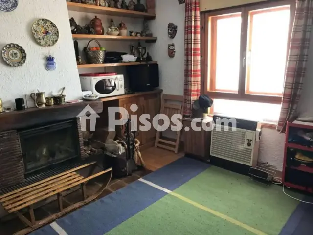 Piso en venta en Ablano (Lena), Ablano (Lena) de 72.000 €