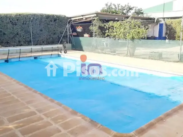 Casa rústica en venta en Valdepeñas