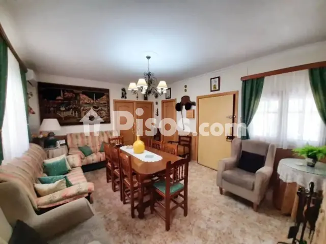 Chalet en venta en Valdepeñas