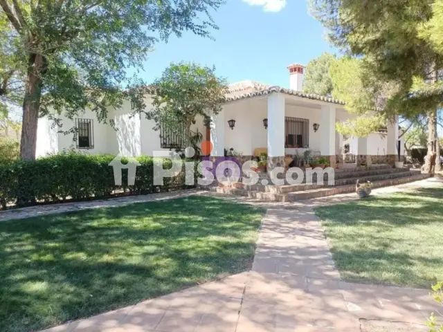 Chalet en venta en Valdepeñas