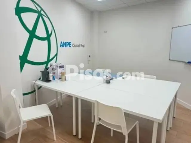 Local comercial en venta en Calle de la Estación Vía Crucis