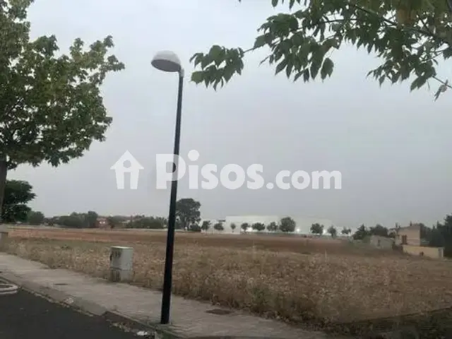 Terreno en venta en Calle Bosnia