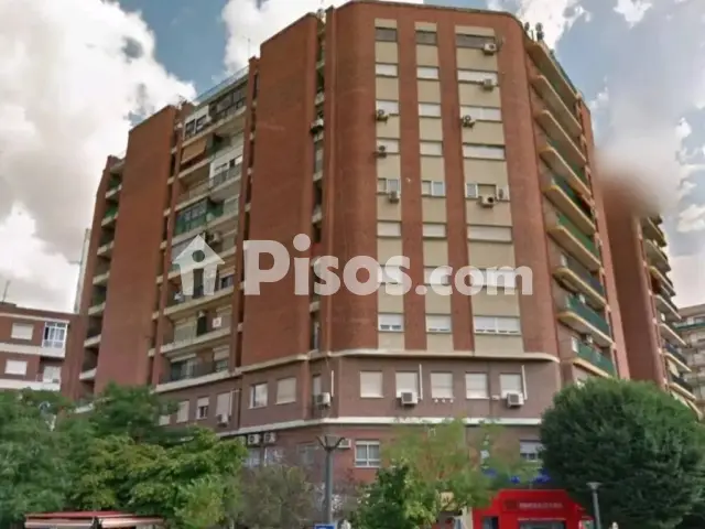 Piso en venta en Paseo de San Gregorio, cerca de Avenida del Primero de Mayo