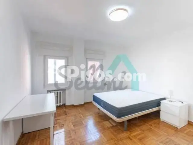 Piso en alquiler en Masip-La Ería-La Argañosa-Parque del Oeste, Masip-La Ería-La Argañosa-Parque del Oeste (Oviedo) de 1.200 €<span>/mes</span>