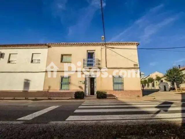 Chalet en venta en Alcubillas