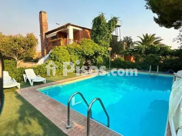 Casa rústica en venta en Valdepeñas