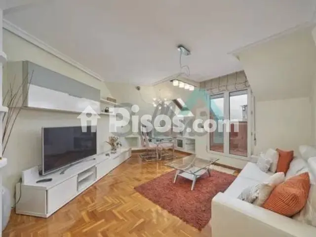 Piso en alquiler en Centro, Centro (Oviedo) de 1.200 €<span>/mes</span>