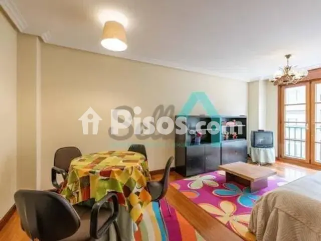 Piso en alquiler en Masip-La Ería-La Argañosa-Parque del Oeste, Masip-La Ería-La Argañosa-Parque del Oeste (Oviedo) de 895 €<span>/mes</span>