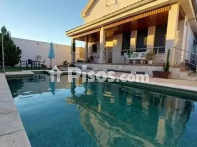 Chalet en venta en Calle Rumania