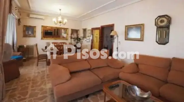Chalet en venta en Tomelloso
