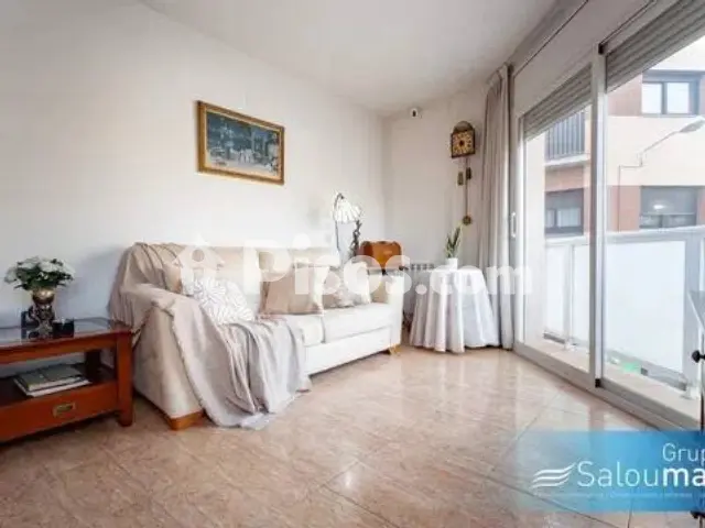 Piso en venta en Carrer de Sardà, cerca de Carrer de Roig en Centre por 225.000 €