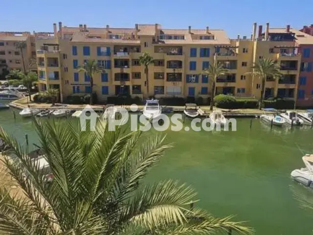 Ático en alquiler en Núcleo, Núcleo (San Roque) de 2.400 €<span>/mes</span>
