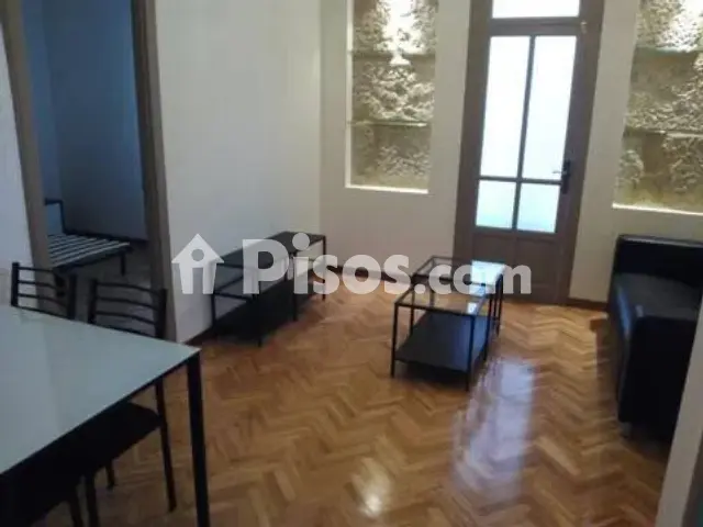 Piso en alquiler en Calle de Urzáiz, cerca de Calle del Alcalde Vázquez Varela, Fátima-Travesía de Vigo-San Xoán (Distrito Casco Urbano. Vigo) de 850 €<span>/mes</span>