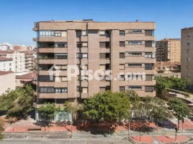 Piso en venta en Calle de Isaac Albéniz, 12, San Antón (Distrito Centro. Murcia Capital) de 475.000 €