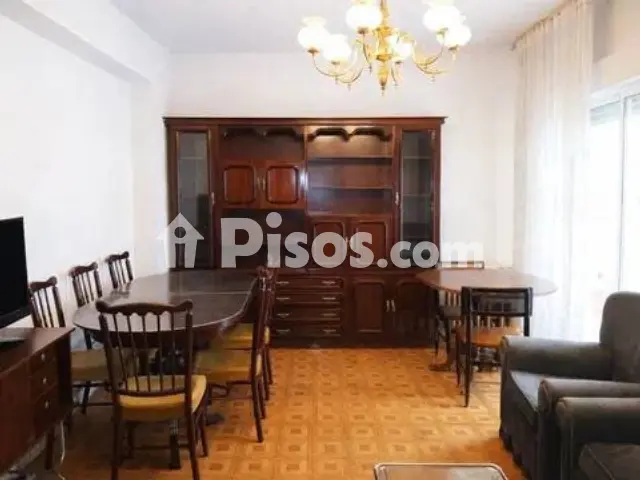 Piso en venta en Calle de Postas
