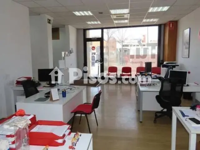 Local comercial en venta en Font Verda, Font Verda (Granollers) de 179.001 €