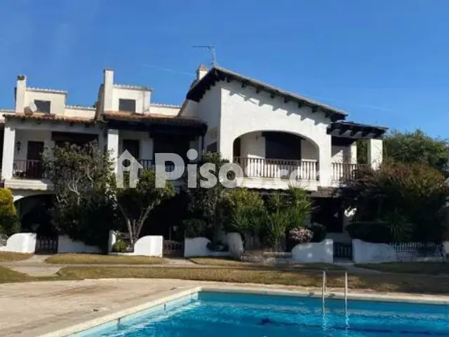 Casa adosada en venta en Calle Urbanitzacio Alorda Park No Number, Bellamar-Mas de la Mel (Calafell) de 370.000 €