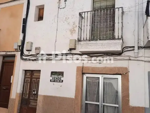 Chalet en venta en Calle de San Gregorio, Arroyo de La Luz de 29.000 €
