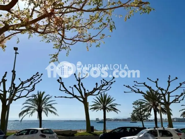 Piso en venta en Avinguda de Rhode, cerca de Carrer d' Aragó, Port Esportiu-Canyelles-Puig Rom (Roses) de 162.000 €