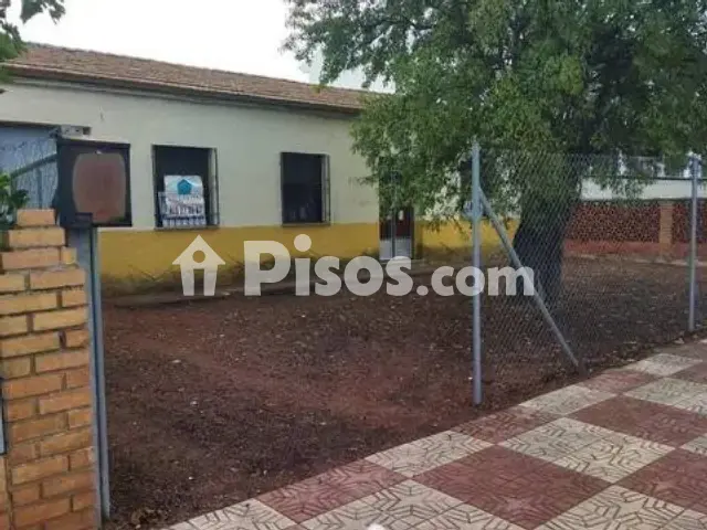 Casa adosada en venta en Paseo del Santo Tomás de Villanueva