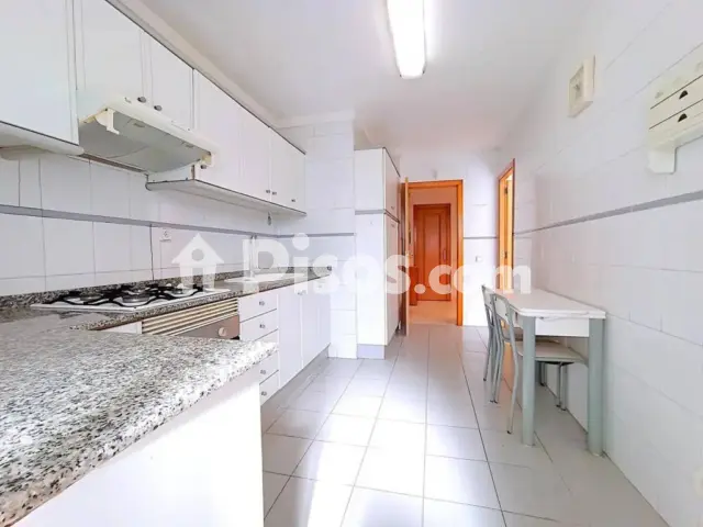 Piso en venta en Carrer de Jacint Verdaguer en Ponent por 250.000 €