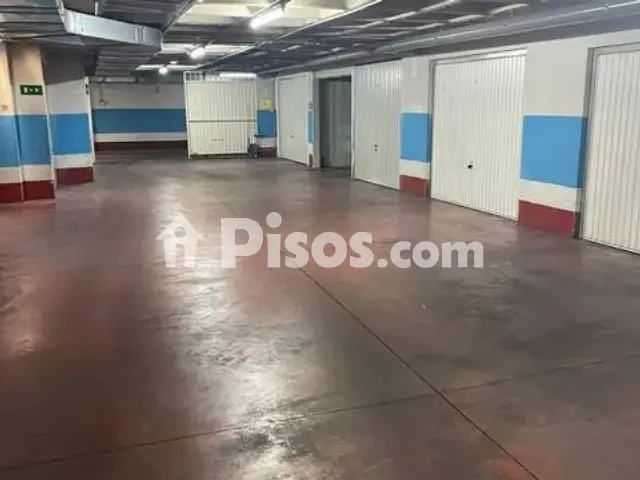 Garaje en venta en Calle de Jacinto