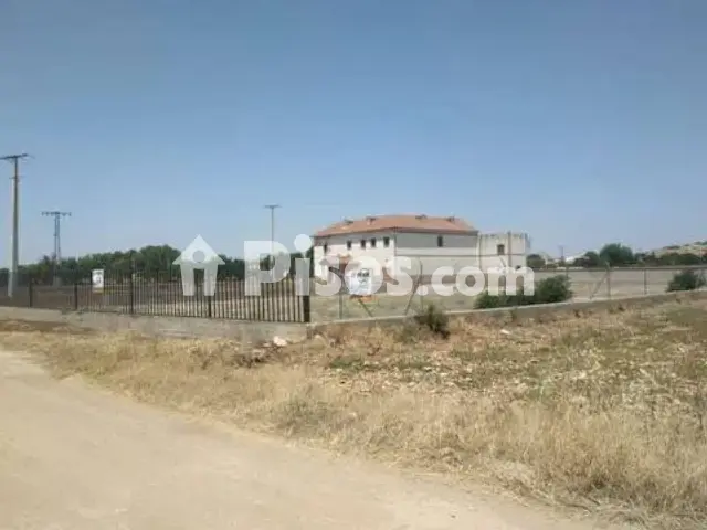 Terreno en venta en Carretera de Carrión, cerca de Calle de Torres Quevedo