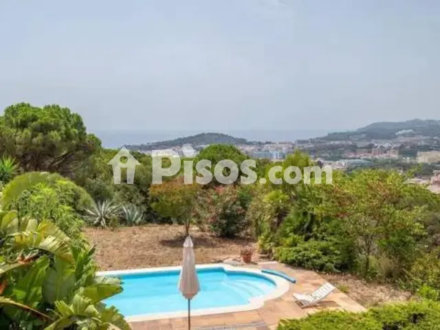 Chalet en venta en Avinguda de la Roca Grossa, cerca de Carrer d' Enric Borràs, Roca Grossa-Serra Brava (Lloret de Mar) de 1.000.000 €